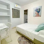 3Cb-2 3 Bedroom Apartment In Getsemani